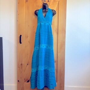 💕New Listing 💕 Beautiful Elegant Halter Maxi Cotton Dress